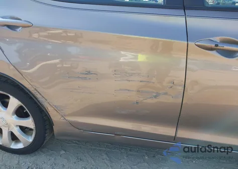 2013 Hyundai Elantra Gls/Limited из США, поврежденный, VIN 5NPDH4AE3DH240275